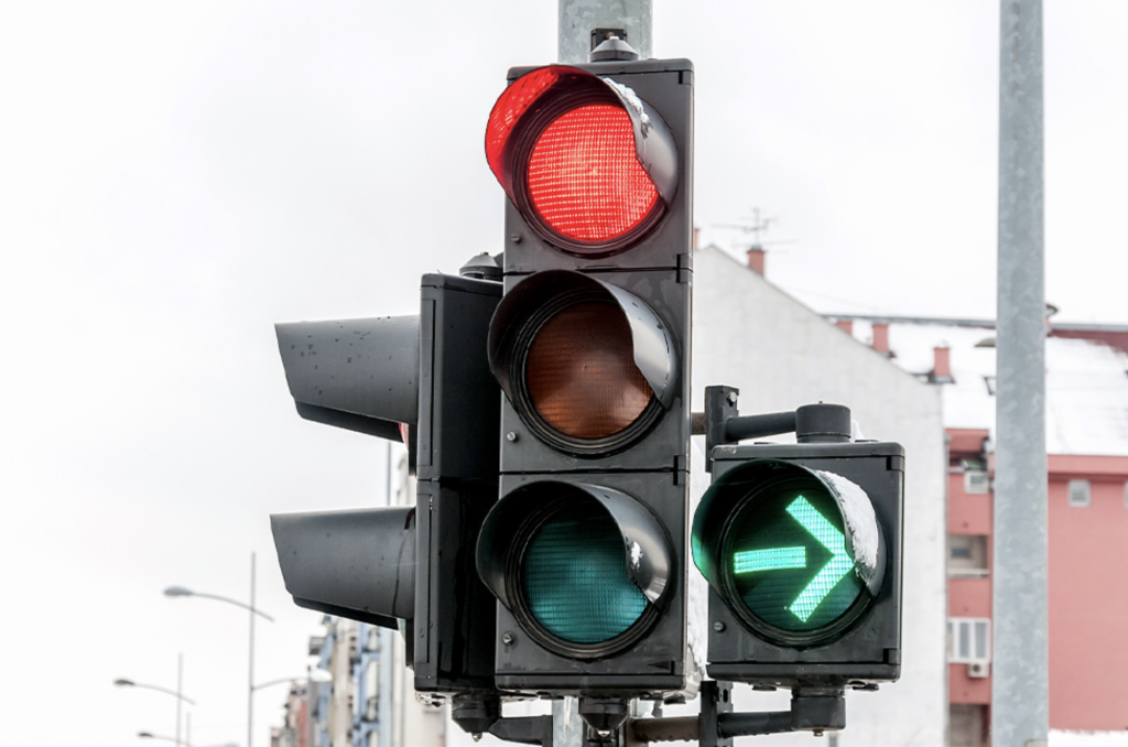 Báo giá đèn tín hiệu giao thông đỏ vàng xanh