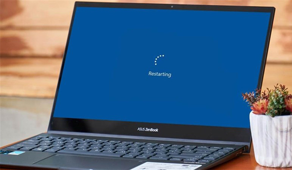 Khởi động lại máy đảm bảo hệ thống được làm mới & gỡ bỏ hoàn toàn